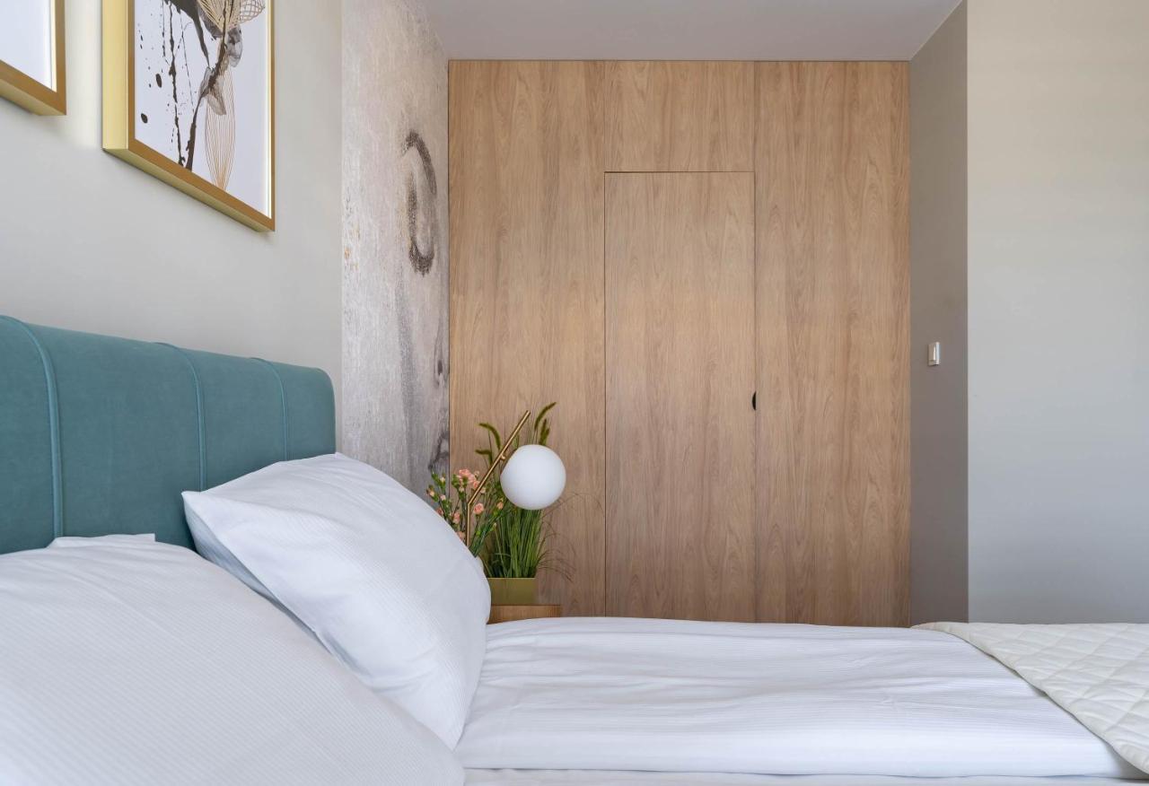 Appartement Ina Rent - Przystan Letnica à Gdańsk Extérieur photo